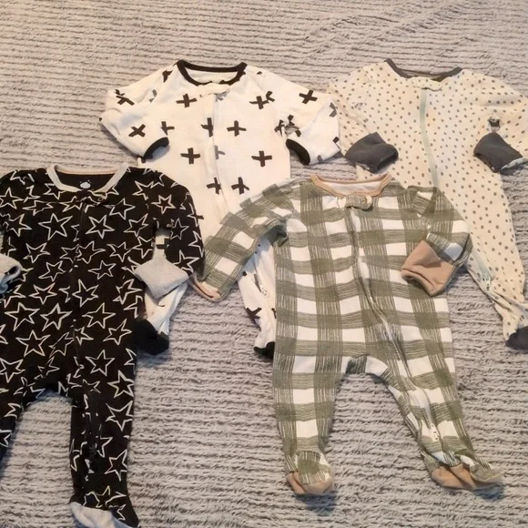 Cloud Nine Baby Boy Clothing Bundle – 19 Pieces - Picture 6 of 7